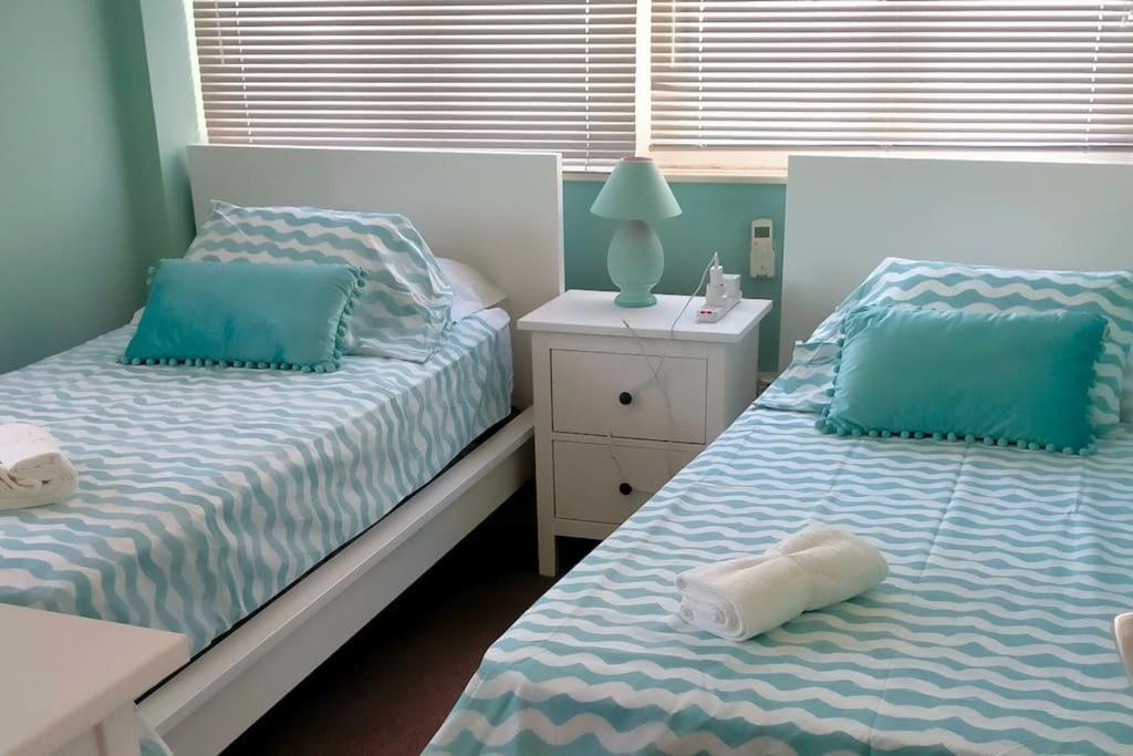 Best Location 2 Bed2 Bath W/Lift In Town! Gibraltar Extérieur photo