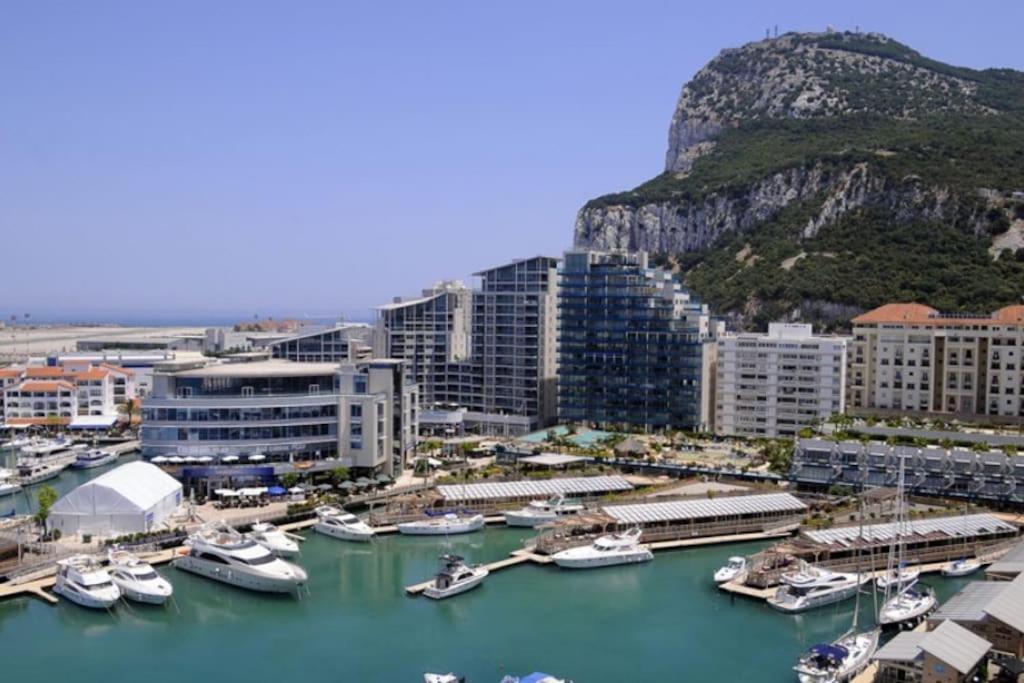 Best Location 2 Bed2 Bath W/Lift In Town! Gibraltar Extérieur photo